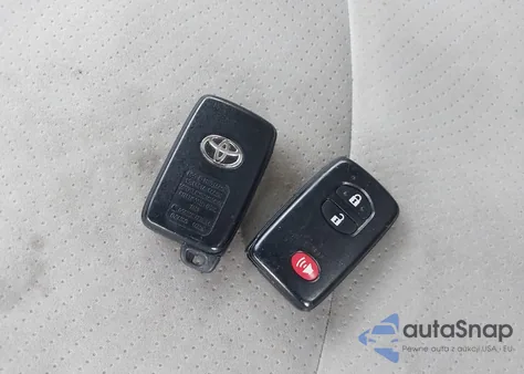 2013 Toyota Prius Two из США, поврежденный, VIN JTDKN3DUXD5698652